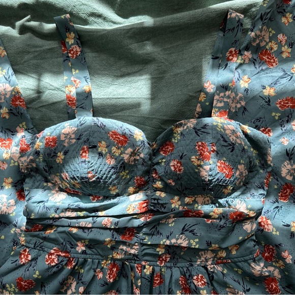 Land of the Free Floral Size Large - Picture 3 of 4